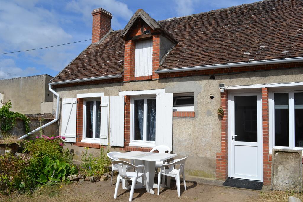 Gite Du Port Châteauneuf-sur-Loire Exterior foto