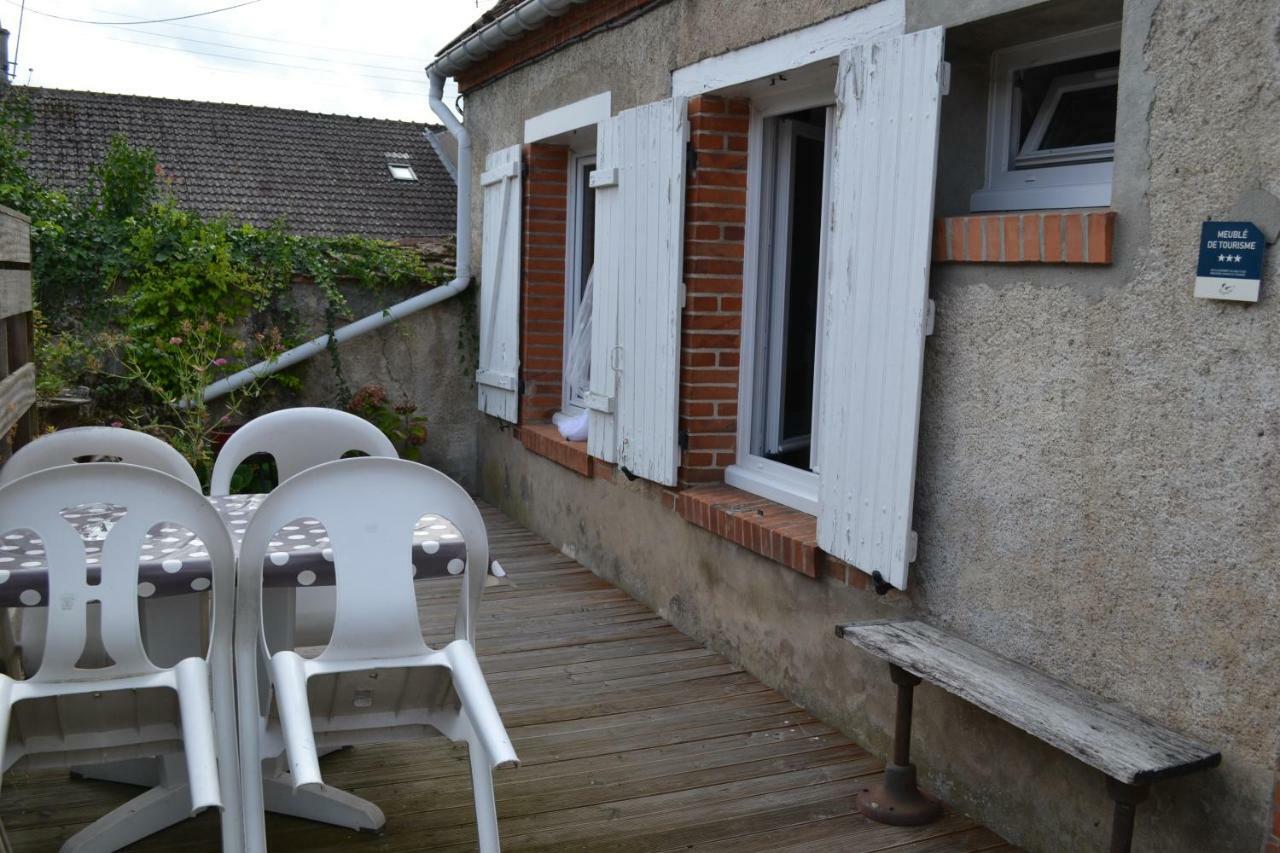 Gite Du Port Châteauneuf-sur-Loire Exterior foto